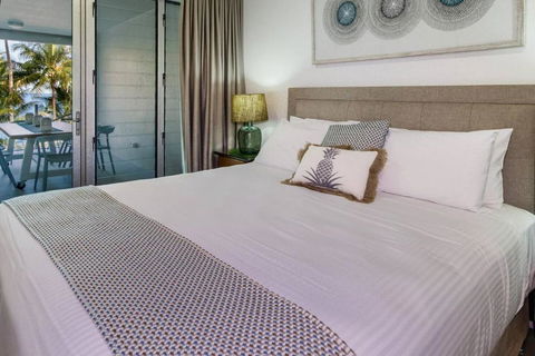 Aqua Aura - Bask In Beachfront Living - Taree Accommodation 2