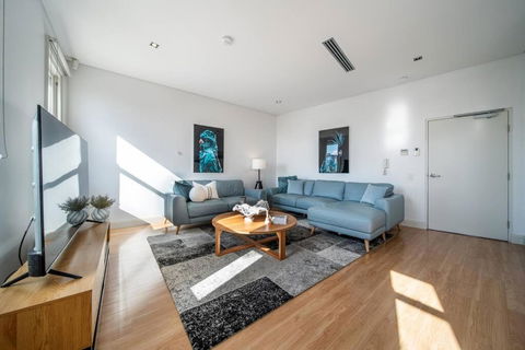 Aqua By The Sea - 1BR, Beachfront, Pool & Gym - Taree Accommodation 4