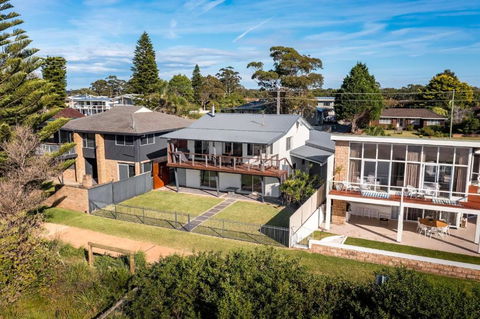 Aqua Vista By Jervis Bay Rentals - Taree Accommodation 3
