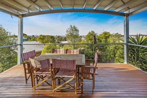 Aqua Vista - Taree Accommodation 0
