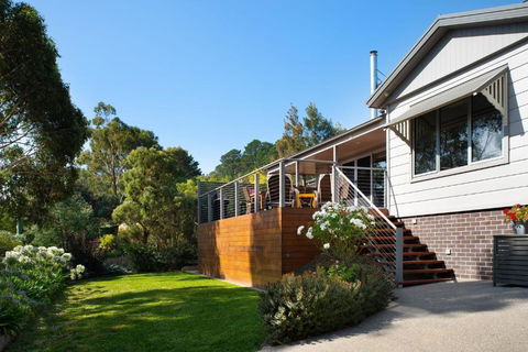 Arabella Meadows - Taree Accommodation 0