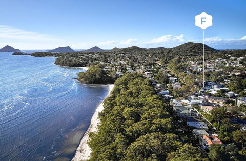 Arabella - 2 Bedroom Holiday House Nelson Bay - Taree Accommodation 0