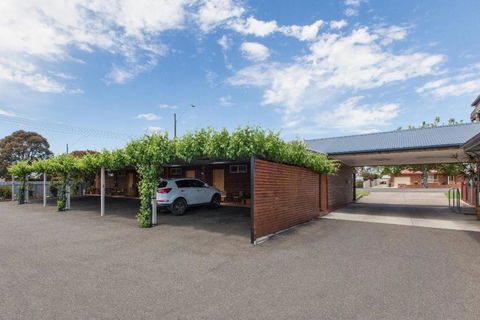 Ararat Motor Inn - Taree Accommodation 4