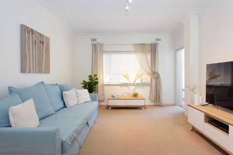 Arcadia Apartment - Cottesloe - Taree Accommodation 4