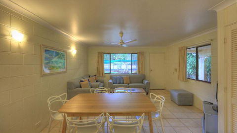 Arcadia Palms 2 - Taree Accommodation 2