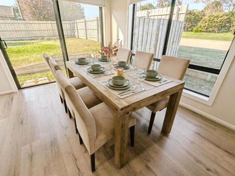 Arina On Lakes - Taree Accommodation 3