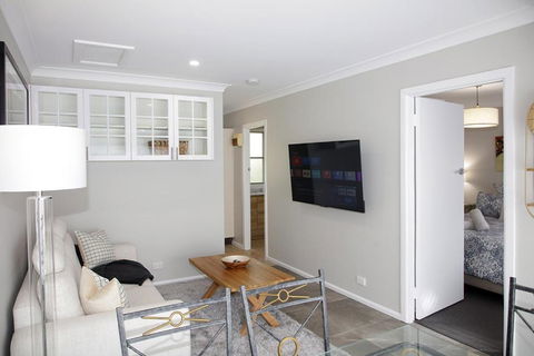 Armidale Cottage - All You Need On Taylor - Taree Accommodation 2