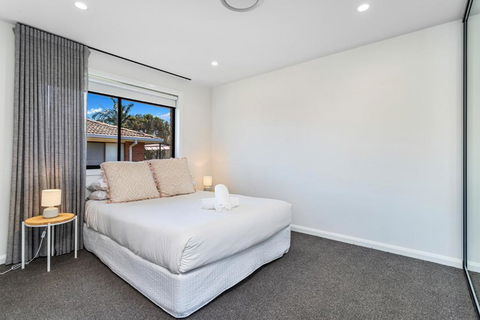 Armrick Seaside Apartments Broadbeach - Taree Accommodation 4