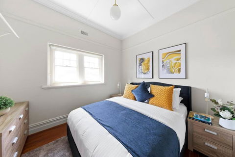 Art Deco Hideaway - St Kilda - Taree Accommodation 2
