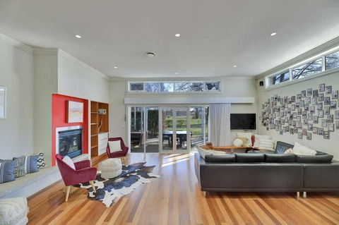 Art House On Anson - Artistic Haven, Spa, Pets - Taree Accommodation 3