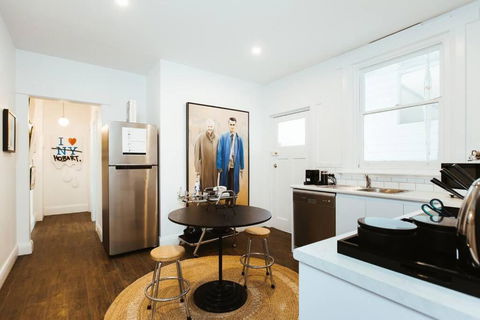 Arthur Apartment - Taree Accommodation 0