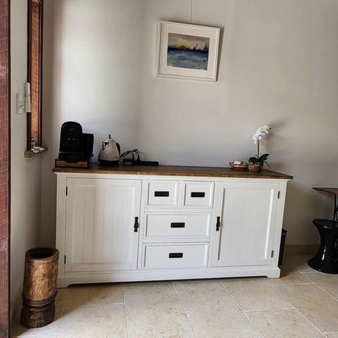 Artistic Private Studio, Parramatta - Taree Accommodation 4