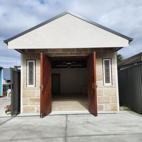 Artistic Private Studio, Parramatta - Taree Accommodation 1