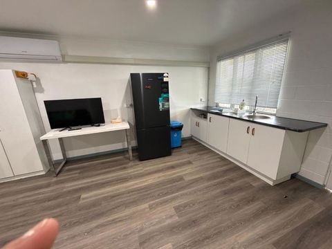 Ascot Studio Home Feel Place - Taree Accommodation 1
