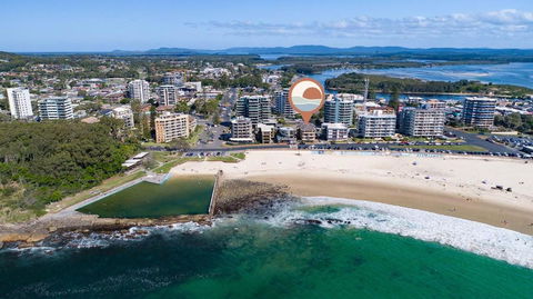 At The Beach, Debra Court Unit 5 - Taree Accommodation 1