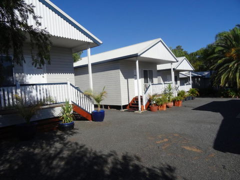 Augathella Palms Motel - Taree Accommodation 0