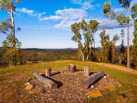 Aurora Summit By Tiny Away - Taree Accommodation 2