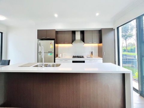 Austral Newly Built Modern 3 Br Home - Taree Accommodation 2