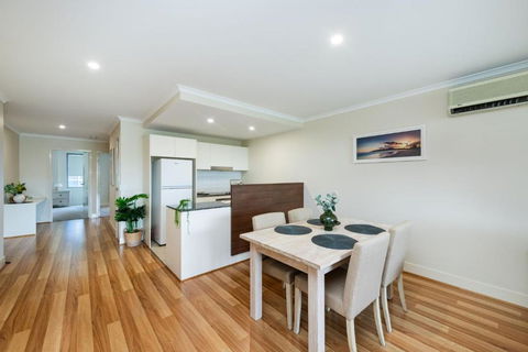 Avenue 16 - Taree Accommodation 0