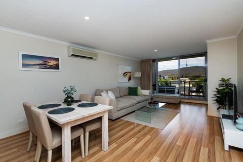 Avenue 16 - Taree Accommodation 1