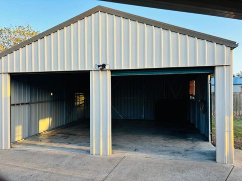 Avoca House - Taree Accommodation 4