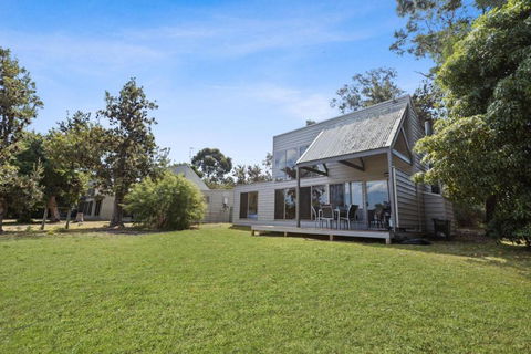 Avon - Waterfront Retreat - Taree Accommodation 0