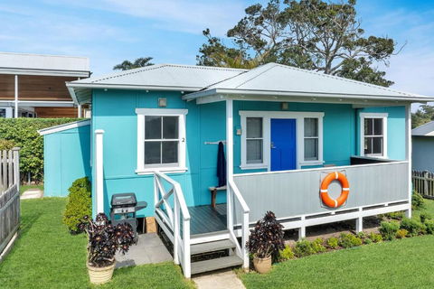Aurora Quintessential Beachfront Couples Getaway - Taree Accommodation 1