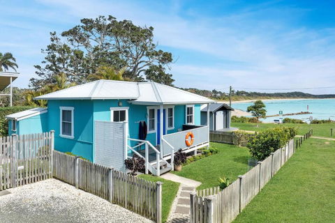 Aurora Quintessential Beachfront Couples Getaway - Taree Accommodation 0