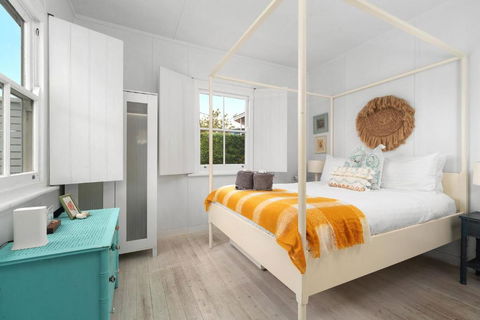 Aurora Quintessential Beachfront Couples Getaway - Taree Accommodation 2