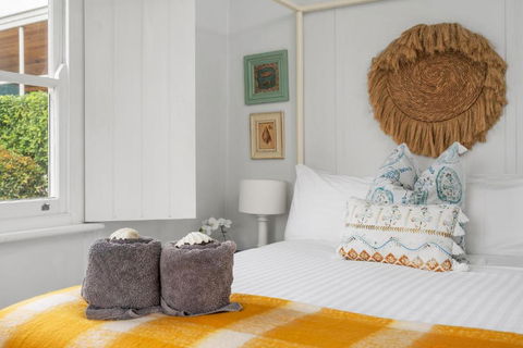 Aurora Quintessential Beachfront Couples Getaway - Taree Accommodation 3