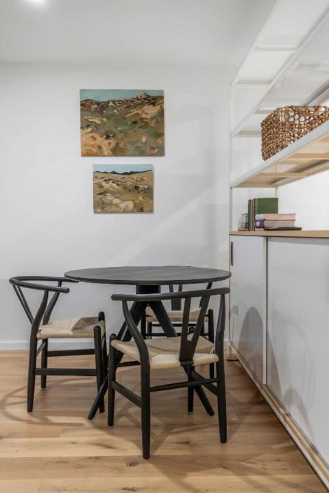 Architectural Delight On Lonsdale - Taree Accommodation 4