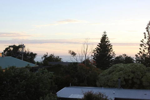 Apollo Bay Oceanview Mountain Retreat, Pet Friendly, EV Station, Fireplace - Taree Accommodation 1