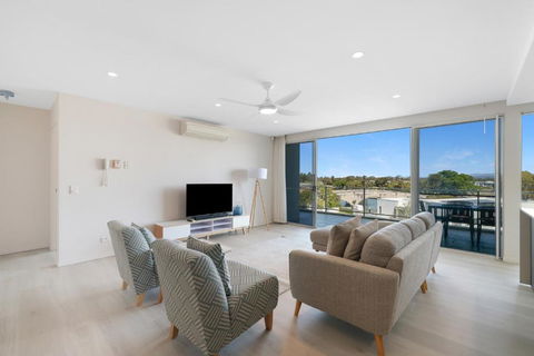 Azzura Greens Resort - Taree Accommodation 3