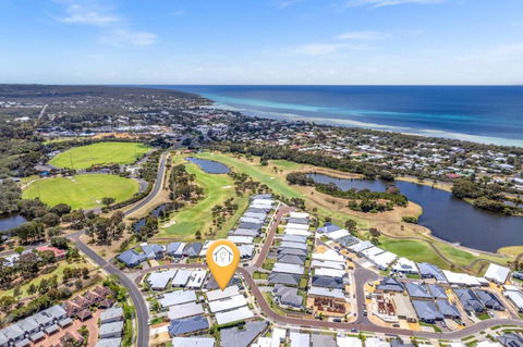 AZZURE On WATERVILLE - Taree Accommodation 1