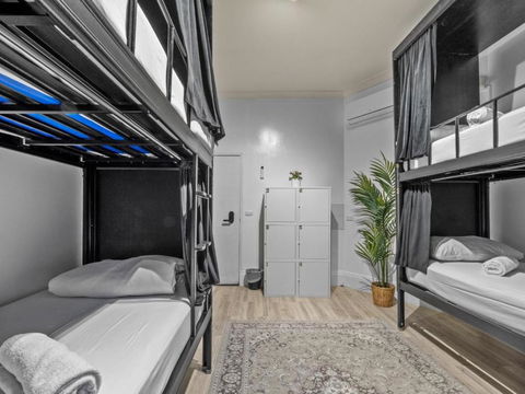 AZZURRO POD HOTEL Darling Harbour- Near ICC - Taree Accommodation 1