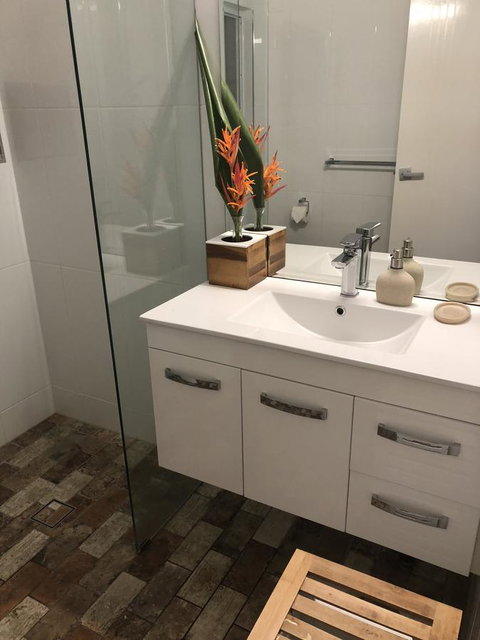 Cairns Beach House Our Oasis - Taree Accommodation 28