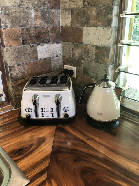 Cairns Beach House Our Oasis - Taree Accommodation 9