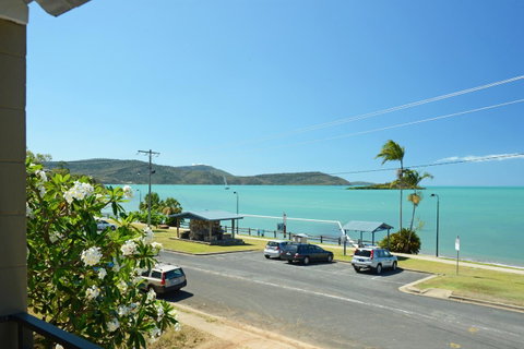 Whitsunday Waterfront Apartments - Taree Accommodation 13