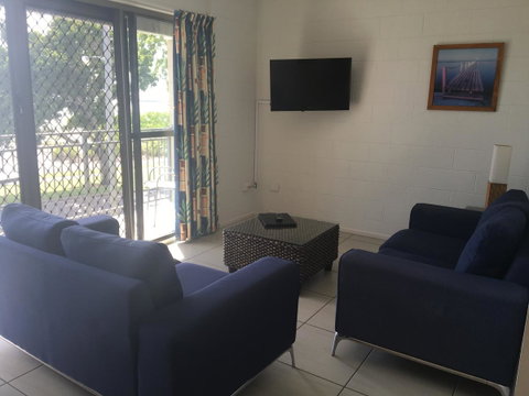 Whitsunday Waterfront Apartments - Taree Accommodation 22