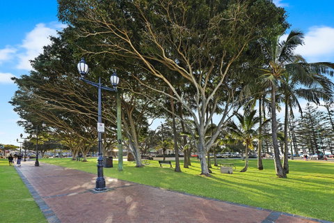 Pacific Regis Beachfront Holiday Apartments - Taree Accommodation 18