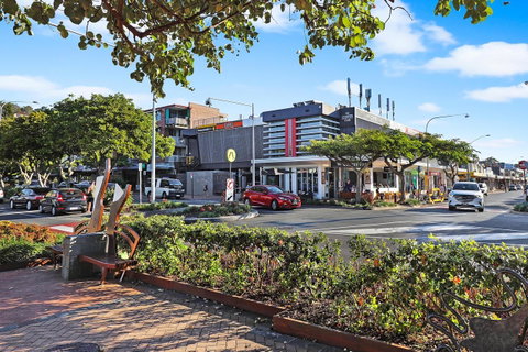Pacific Regis Beachfront Holiday Apartments - Taree Accommodation 16