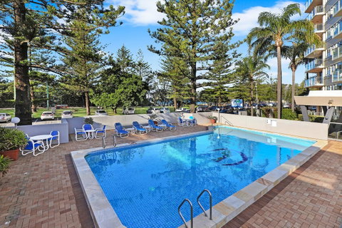 Pacific Regis Beachfront Holiday Apartments - Taree Accommodation 4