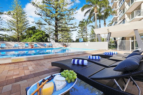 Pacific Regis Beachfront Holiday Apartments - Taree Accommodation 1