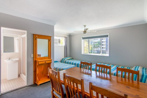 Burleigh Gold Coast Motel - Taree Accommodation 16