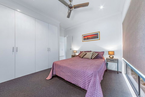 Viewpoint Holiday Home - Cannonvale - Taree Accommodation 11