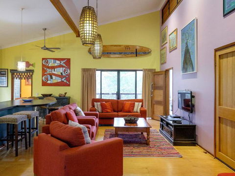 Five Bimba (Tractor House) - Taree Accommodation 2