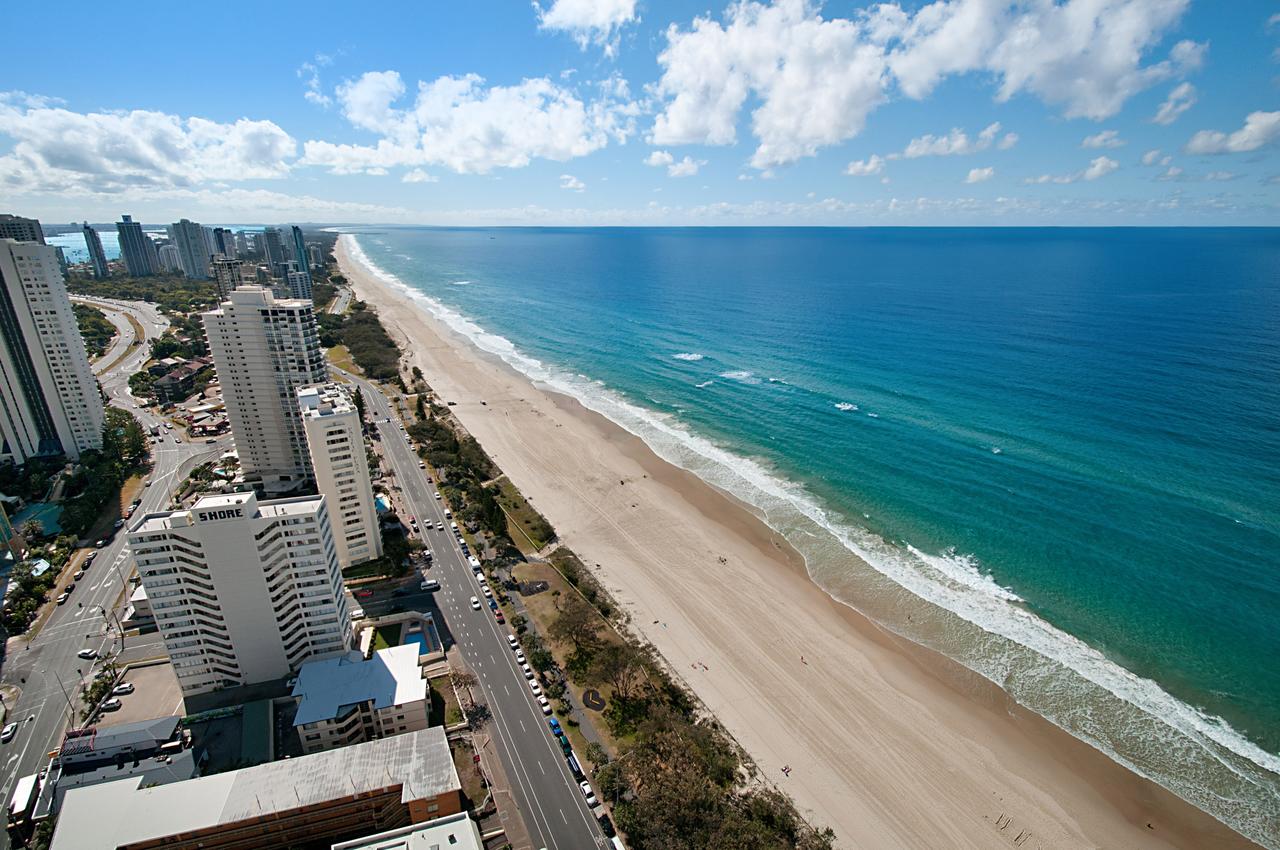 Surfers Paradise QLD Taree Accommodation