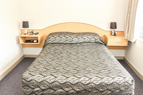 Salisbury Hotel Motel - Taree Accommodation 24