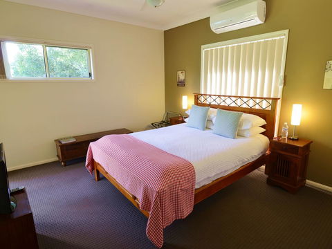 Apple Tree Cottage Montville - Taree Accommodation 7
