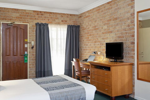 Coopers Colonial Motel - Taree Accommodation 17